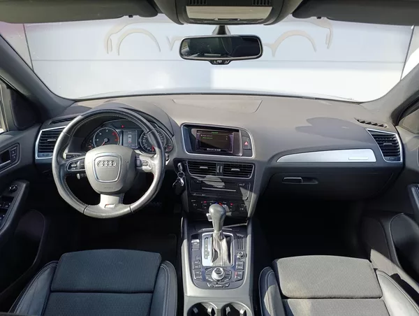 Audi Q5 2.0TDI QUATTRO S-LINE ČR - foto 20