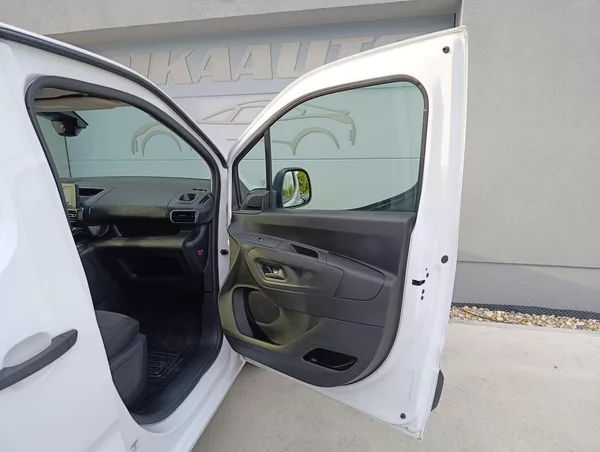 Toyota ProAce City City 1,5D 75kW L2 ČR,1.MAJITEL - foto 20