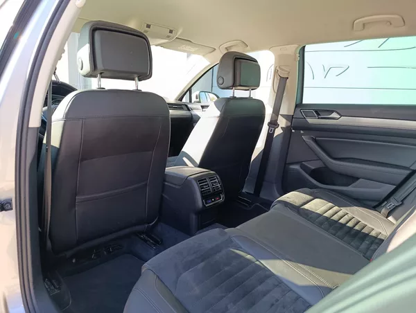 Volkswagen Passat 2.0TDI DSG ČR 1. MAJITEL DPH - foto 13