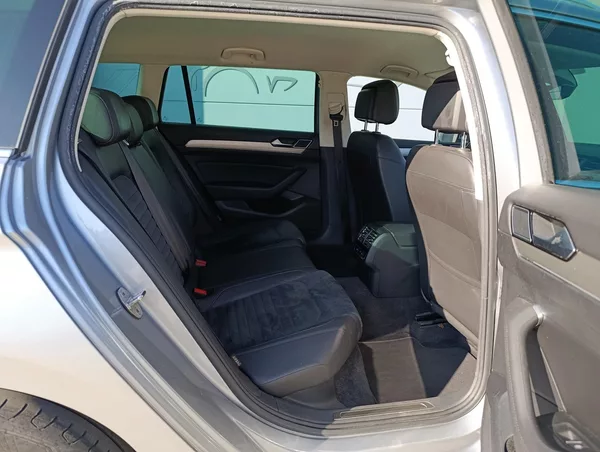 Volkswagen Passat 2.0TDI DSG ČR 1. MAJITEL DPH - foto 15