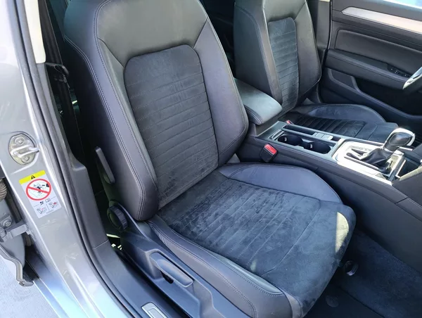 Volkswagen Passat 2.0TDI DSG ČR 1. MAJITEL DPH - foto 18