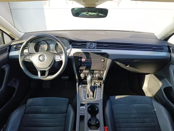 Volkswagen Passat 2.0TDI DSG ČR 1. MAJITEL DPH - foto 19