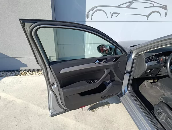 Volkswagen Passat 2.0TDI DSG ČR 1. MAJITEL DPH - foto 25