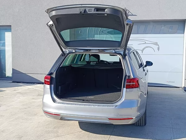 Volkswagen Passat 2.0TDI DSG ČR 1. MAJITEL DPH - foto 8