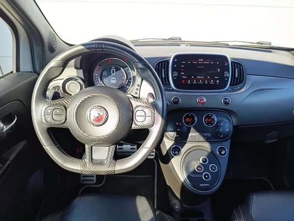Fiat 500 ABARTH 121kW AKRAPOVIČ - foto 22