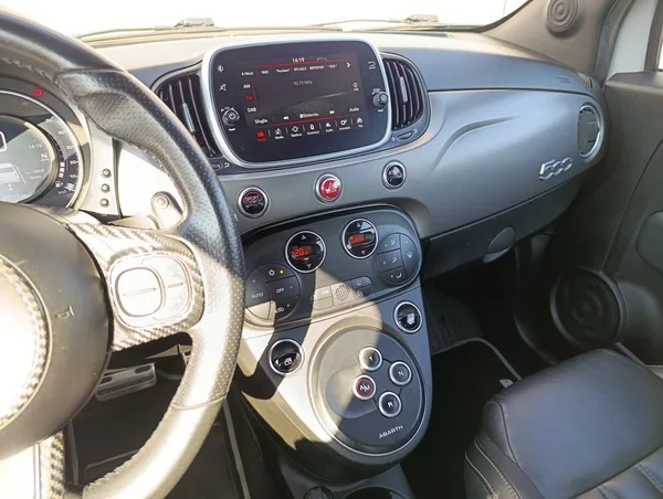 Fiat 500 ABARTH 121kW AKRAPOVIČ - foto 24