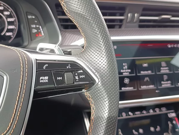 Audi RS 7 4.0TFSI AUDI EXCLUSIVE DPH - foto 40