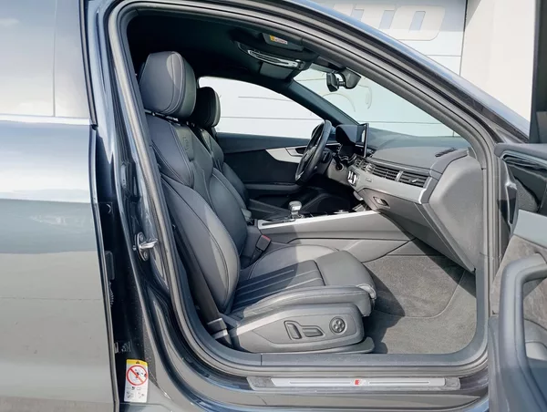 Audi A4 AVANT 40TDI QUATTRO S-LINE DPH - foto 20