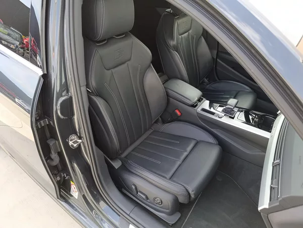 Audi A4 AVANT 40TDI QUATTRO S-LINE DPH - foto 21