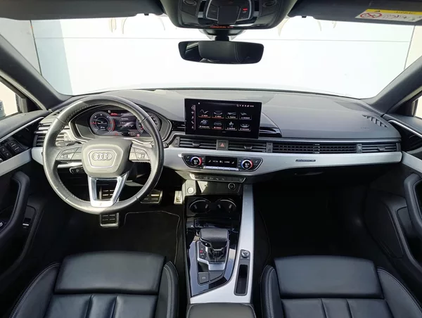 Audi A4 AVANT 40TDI QUATTRO S-LINE DPH - foto 22