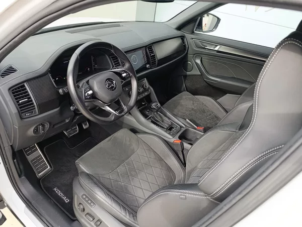 Škoda Kodiaq 2.0TDI 4X4 SPORTLINE 1.MAJ ČR - foto 10