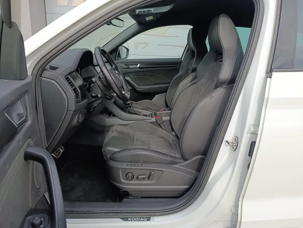 Škoda Kodiaq 2.0TDI 4X4 SPORTLINE 1.MAJ ČR - foto 12