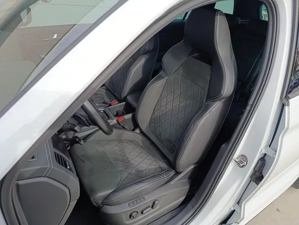 Škoda Kodiaq 2.0TDI 4X4 SPORTLINE 1.MAJ ČR - foto 13