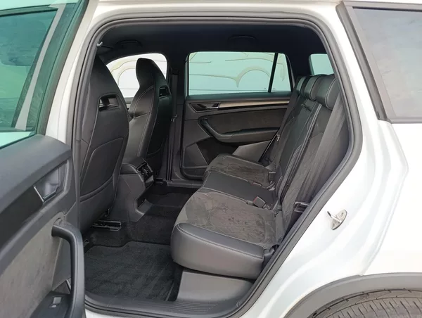 Škoda Kodiaq 2.0TDI 4X4 SPORTLINE 1.MAJ ČR - foto 15