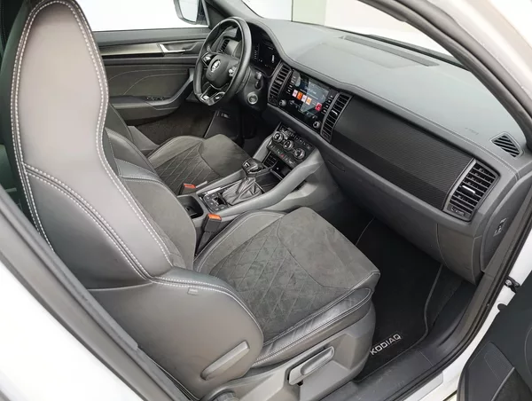 Škoda Kodiaq 2.0TDI 4X4 SPORTLINE 1.MAJ ČR - foto 19