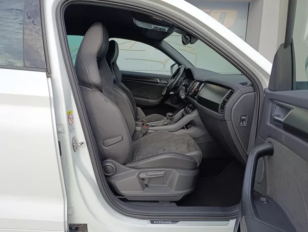 Škoda Kodiaq 2.0TDI 4X4 SPORTLINE 1.MAJ ČR - foto 20