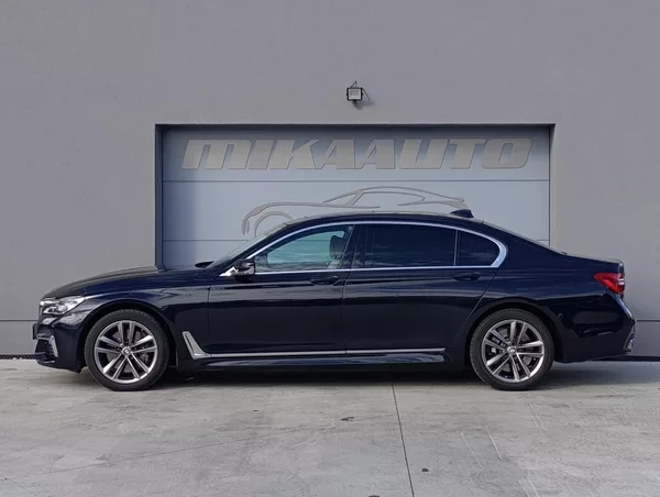 BMW Řada 7 750Li xDRIVE ČR 1.MAJ DPH - foto 13