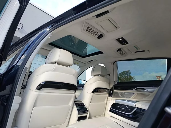 BMW Řada 7 750Li xDRIVE ČR 1.MAJ DPH - foto 25