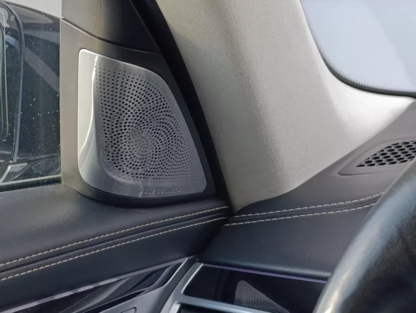 BMW Řada 7 750Li xDRIVE ČR 1.MAJ DPH - foto 35