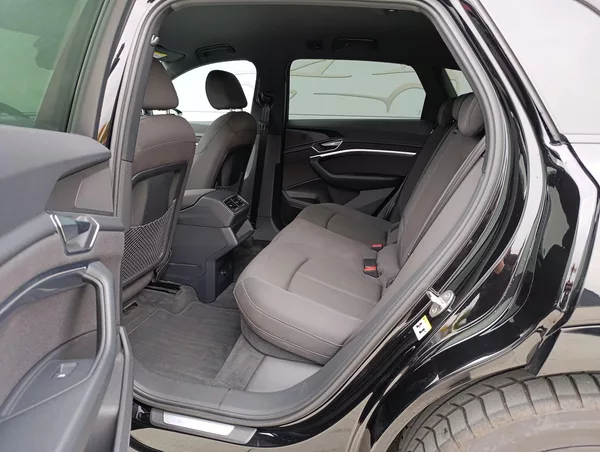 Audi e-tron 55 300kW QUATTRO S-LINE - foto 13