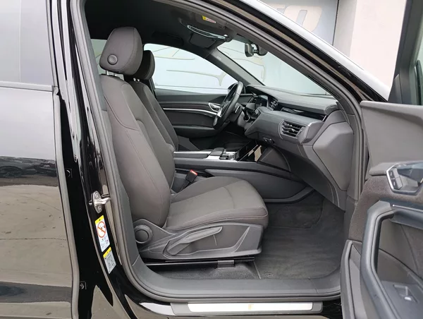 Audi e-tron 55 300kW QUATTRO S-LINE - foto 19