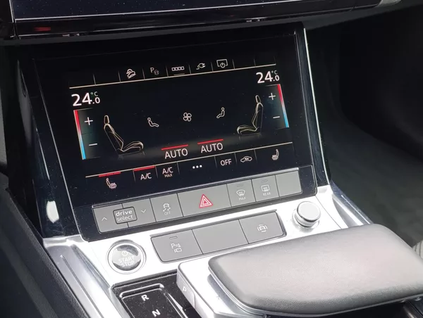 Audi e-tron 55 300kW QUATTRO S-LINE - foto 27