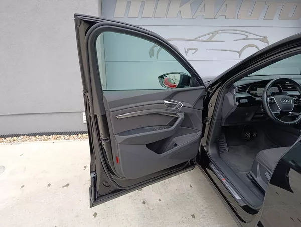 Audi e-tron 55 300kW QUATTRO S-LINE - foto 29