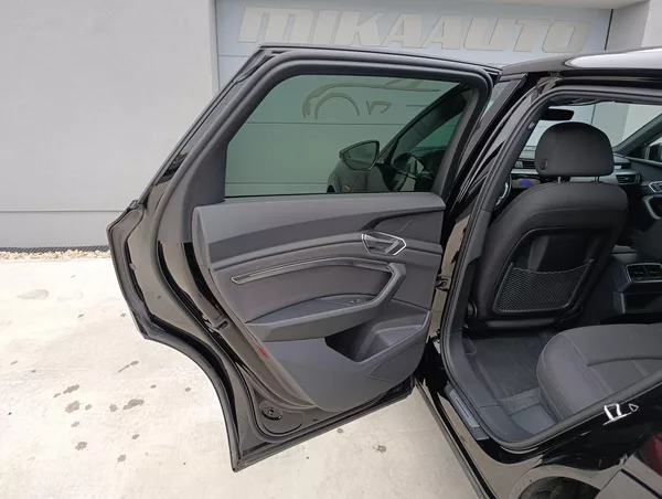 Audi e-tron 55 300kW QUATTRO S-LINE - foto 30
