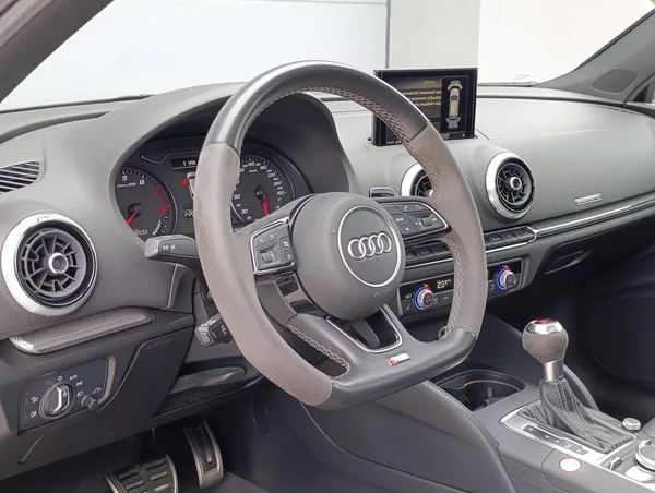 Audi RS 3 2.5TFSi QUATTRO TIPTRONIC - foto 17