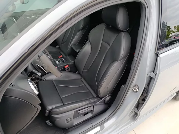 Audi RS 3 2.5TFSi QUATTRO TIPTRONIC - foto 6