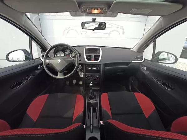 Peugeot 207 1.4 VT-i 70kW SW PANORAMA ČR - foto 21