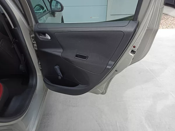 Peugeot 207 1.4 VT-i 70kW SW PANORAMA ČR - foto 26