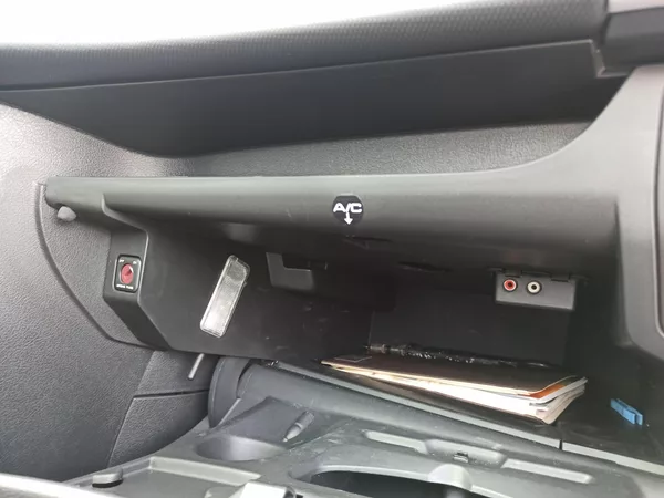 Peugeot 207 1.4 VT-i 70kW SW PANORAMA ČR - foto 28