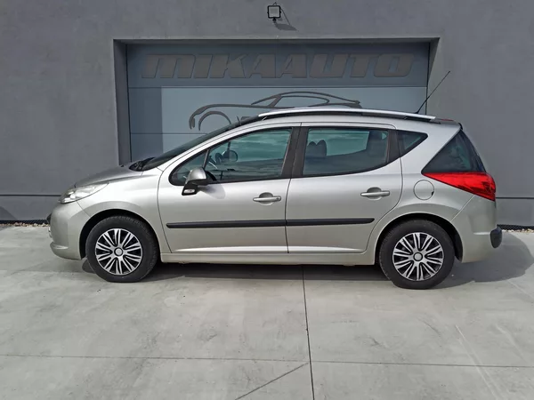 Peugeot 207 1.4 VT-i 70kW SW PANORAMA ČR - foto 7