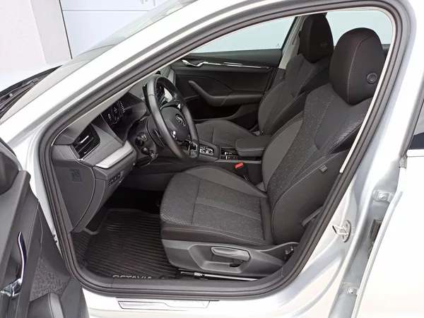 Škoda Octavia 2.0TDI DSG STYLE 1.MAJ ZÁRUKA - foto 11