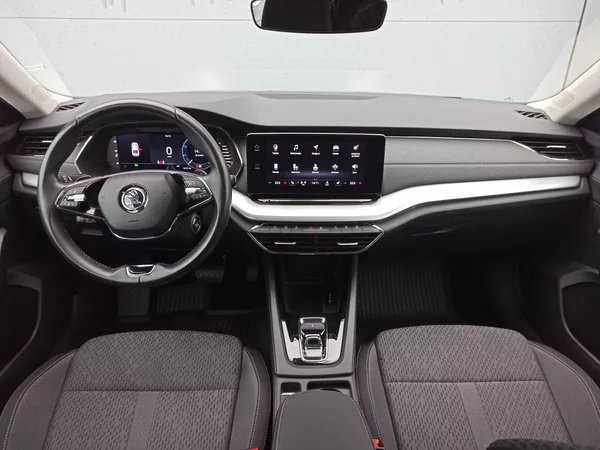 Škoda Octavia 2.0TDI DSG STYLE 1.MAJ ZÁRUKA - foto 17