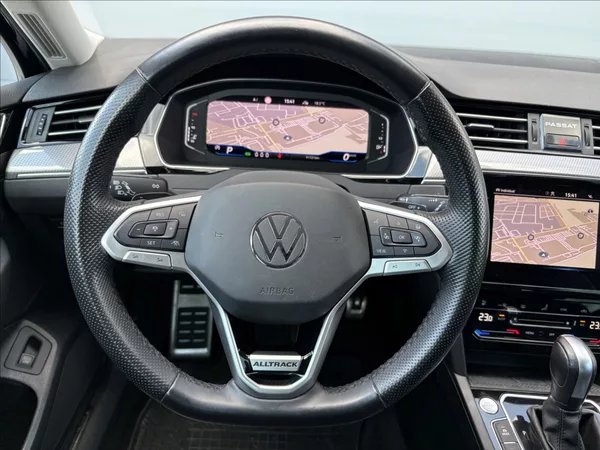 Volkswagen Passat 2,0 TSI 206 KW 4M AUT ALLTRACK - foto 12