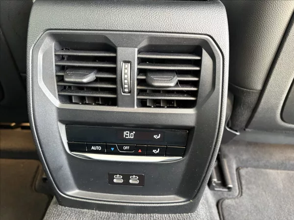 BMW Řada 3 318d 110 KW Advantage Led - foto 31