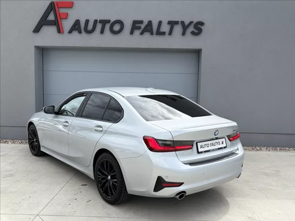 BMW Řada 3 318d 110 KW Advantage Led - foto 4