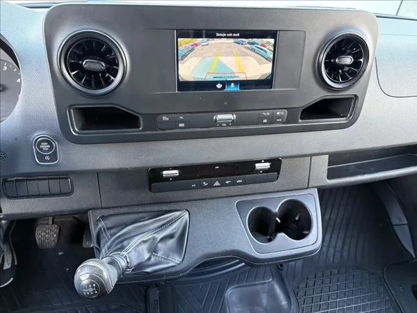 Mercedes-Benz Sprinter 2,0 CDI L2H2 1. MAJ CZ DPH - foto 14