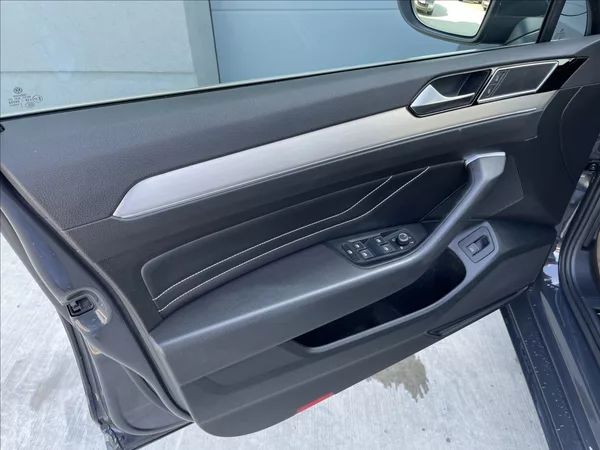 Volkswagen Passat 2,0 TSI 200KW 4X4 DSG ČR. - foto 21