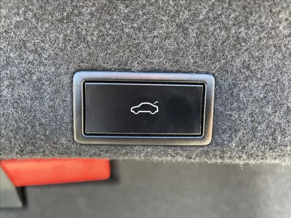 Volkswagen Passat 2,0 TSI 200KW 4X4 DSG ČR. - foto 29