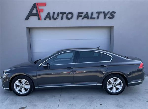 Volkswagen Passat 2,0 TSI 200KW 4X4 DSG ČR. - foto 6