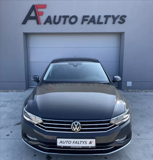 Volkswagen Passat 2,0 TSI 200KW 4X4 DSG ČR. - foto 8