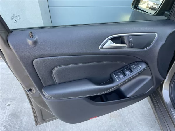 Mercedes-Benz Třídy B 220 4MATIC 135KW ČR.1.MAJ. - foto 16