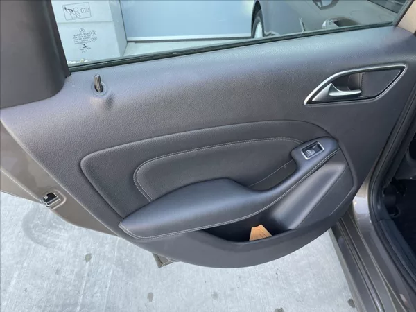 Mercedes-Benz Třídy B 220 4MATIC 135KW ČR.1.MAJ. - foto 18