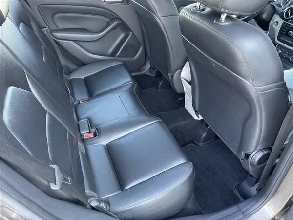 Mercedes-Benz Třídy B 220 4MATIC 135KW ČR.1.MAJ. - foto 21