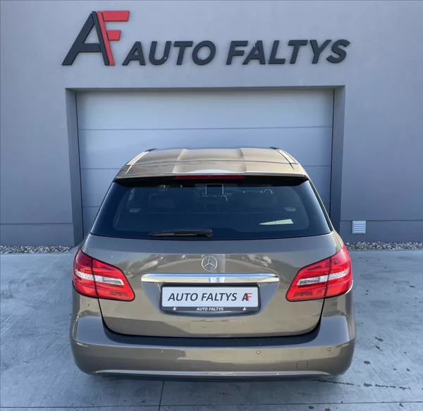 Mercedes-Benz Třídy B 220 4MATIC 135KW ČR.1.MAJ. - foto 4