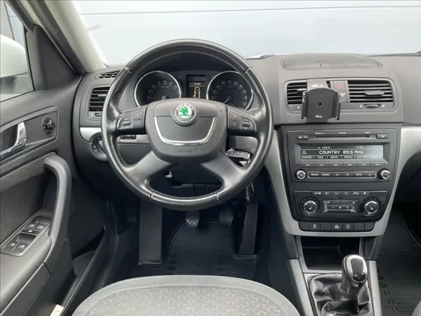 Škoda Yeti 2,0 TDI 81KW 4X4 ČR. - foto 10