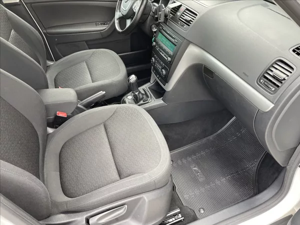 Škoda Yeti 2,0 TDI 81KW 4X4 ČR. - foto 18